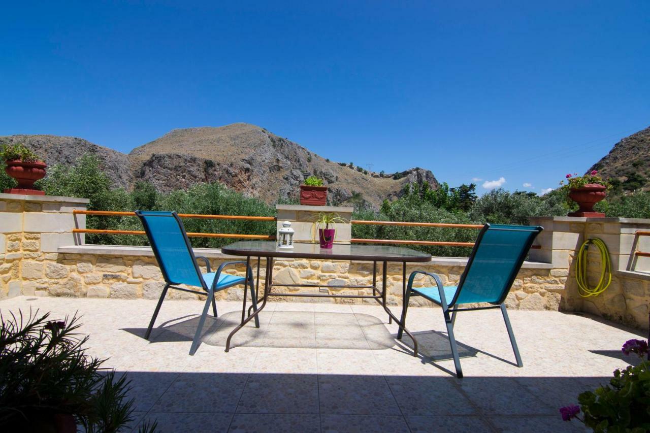 Mansion Rokka Villa Kissamos Exterior photo