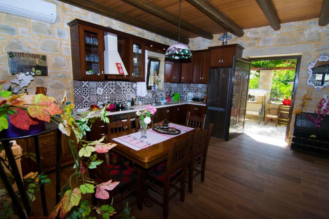 Mansion Rokka Villa Kissamos Exterior photo